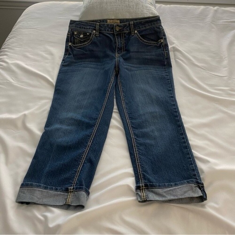 Earl Rhinestone Mid Rise Crop Straight Leg Medium Wash Jeans Size 10